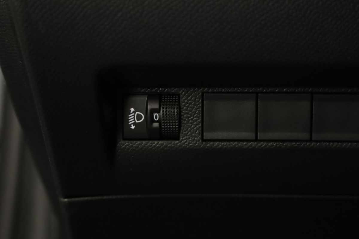 peugeot-208-2025-gasolina-1199cc