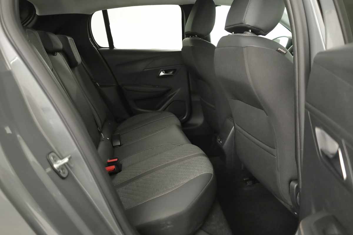 peugeot-208-2025-gasolina-1199cc