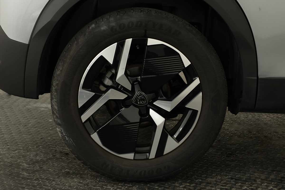 peugeot-2008-2024-gasolina-1199cc