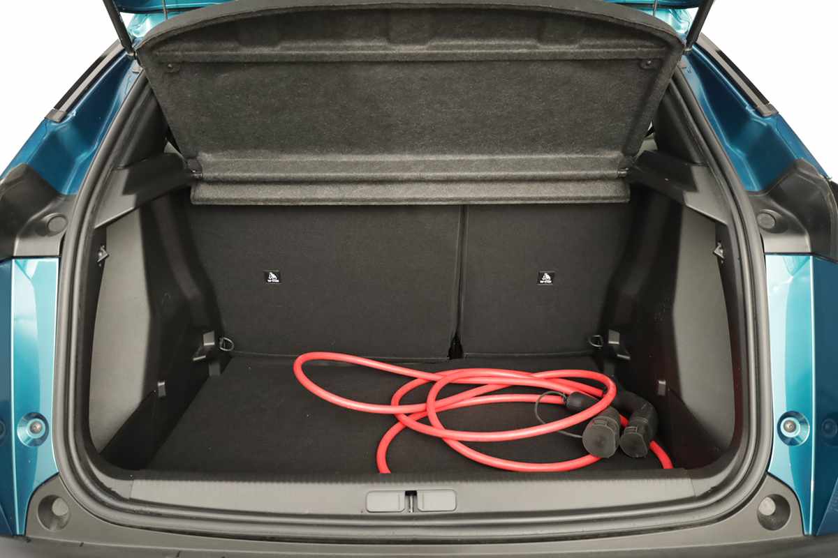 peugeot-e-2008-2025-eletrico-0cc