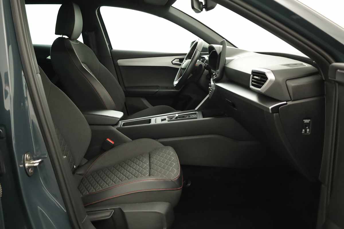 seat-leon-st-2025-hibrido-a-gasolina-1498cc