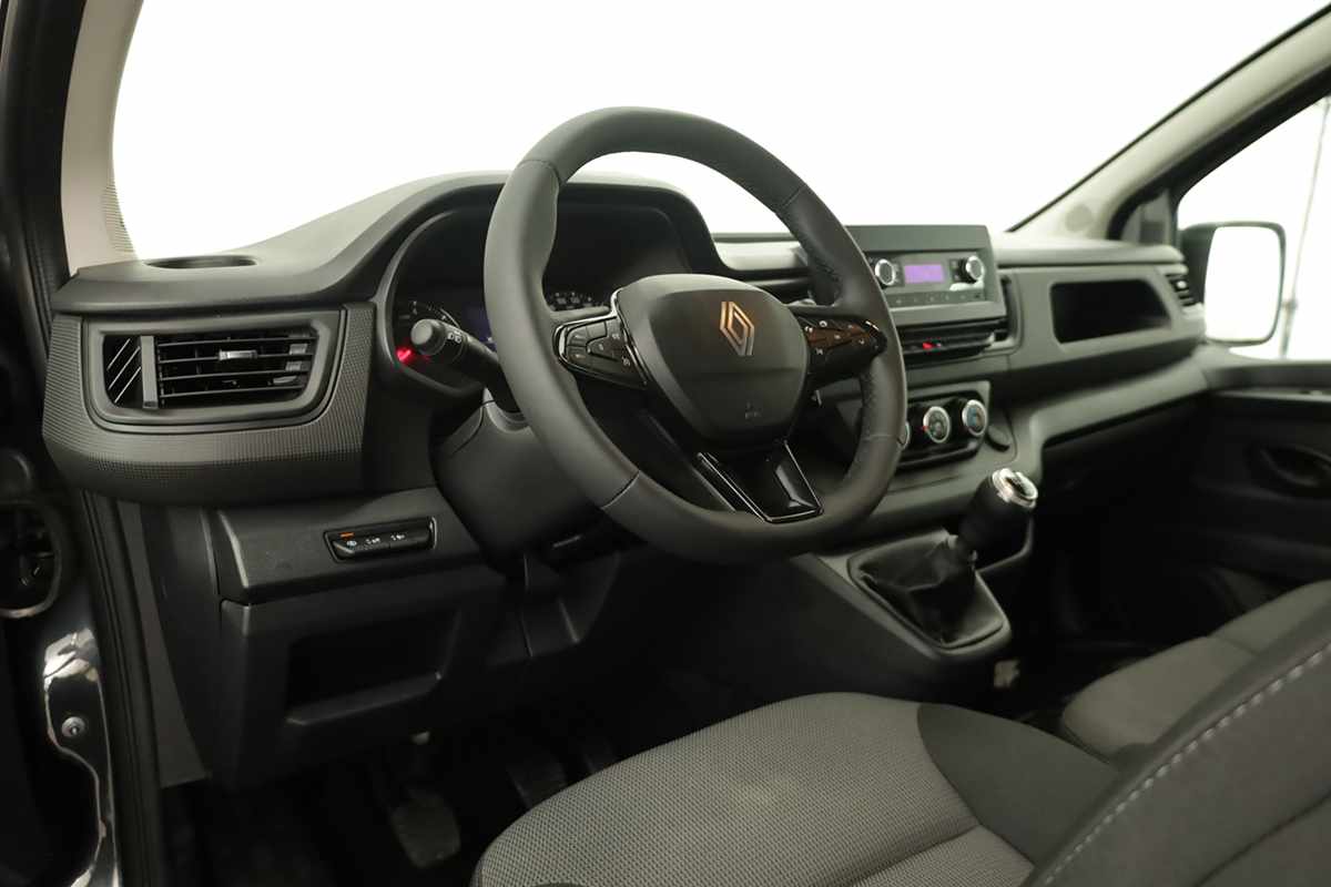 renault-trafic-2024-diesel-1997cc