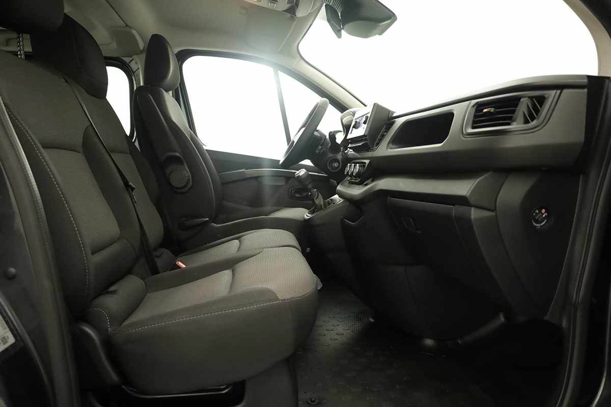 renault-trafic-2024-diesel-1997cc