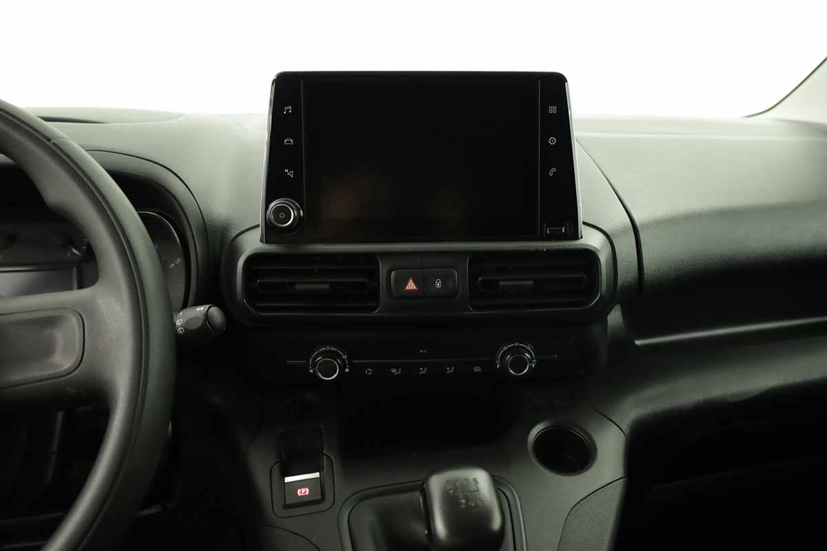 citroen-berlingo-2024-diesel-1499cc