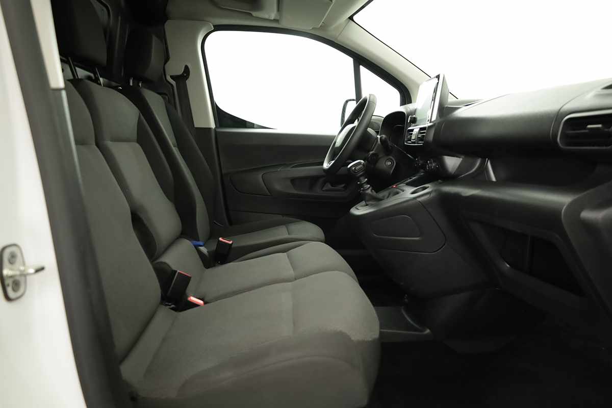citroen-berlingo-2024-diesel-1499cc