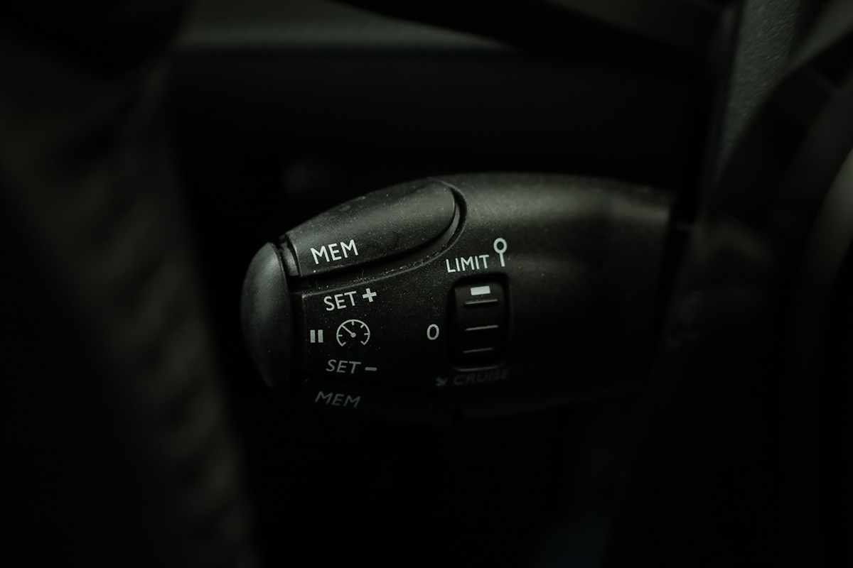 peugeot-208-2025-gasolina-1199cc