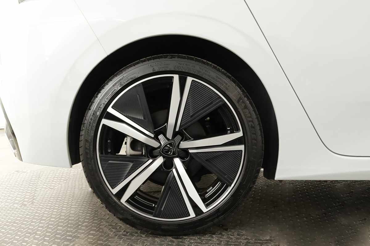 peugeot-308-2024-gasolina-1199cc