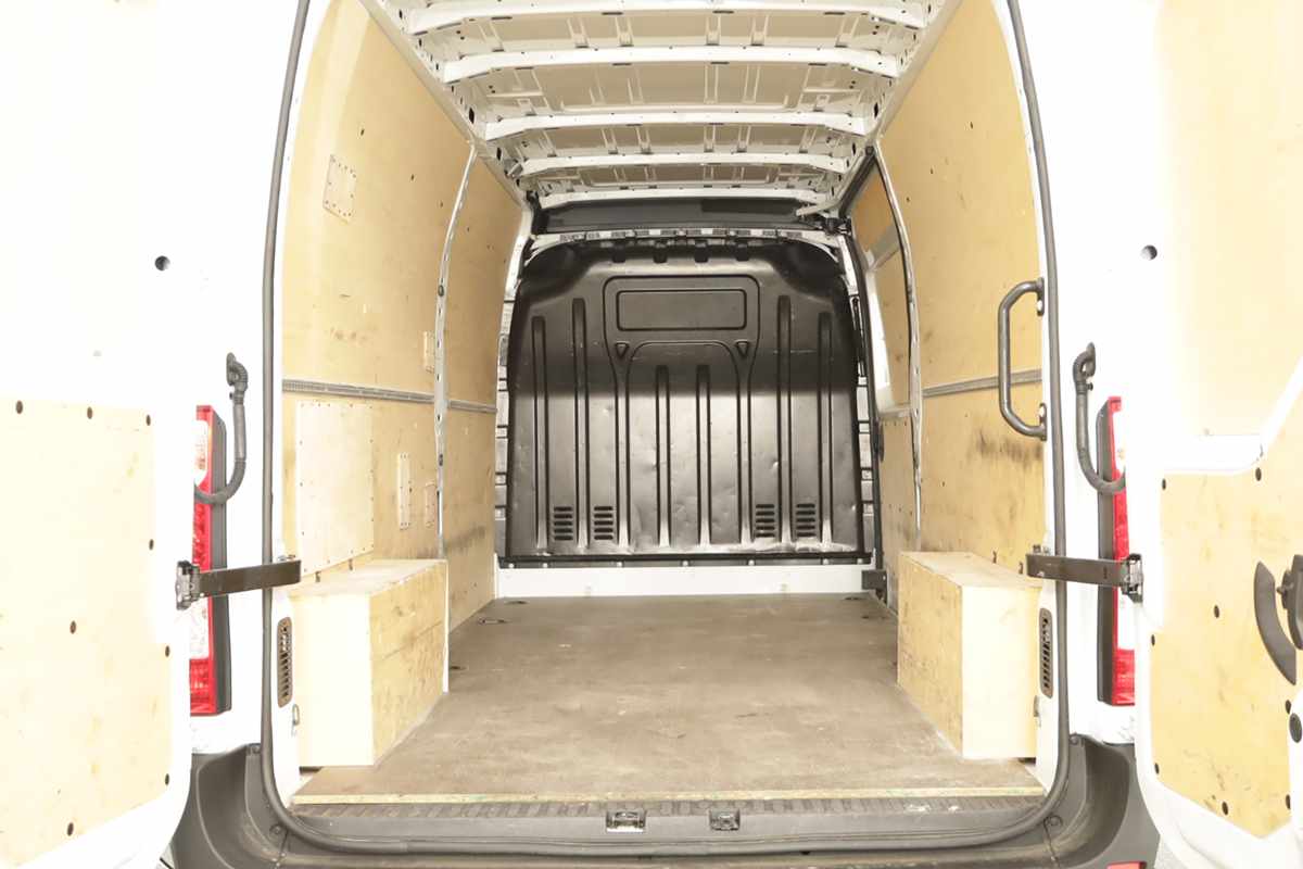 renault-master-2022-diesel-2299cc
