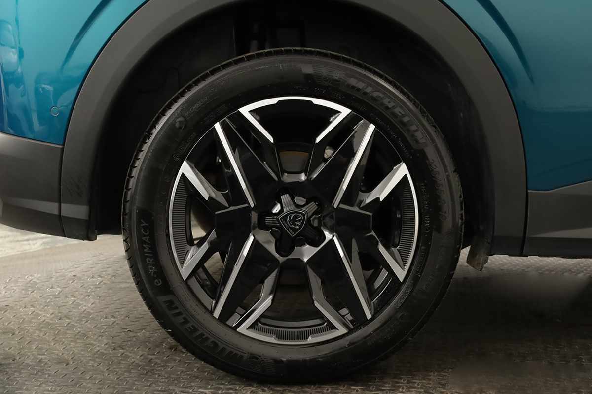 peugeot-3008-2025-gasolina-1199cc