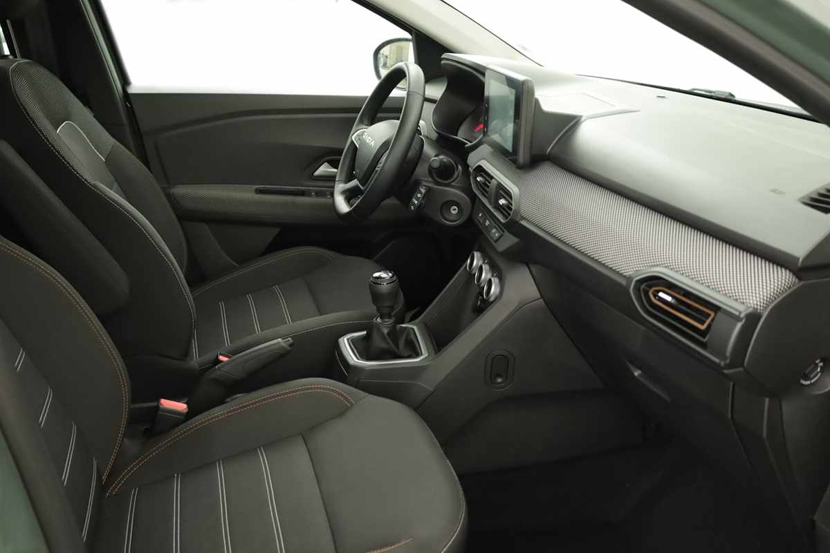 dacia-sandero-2024-gasolina-999cc