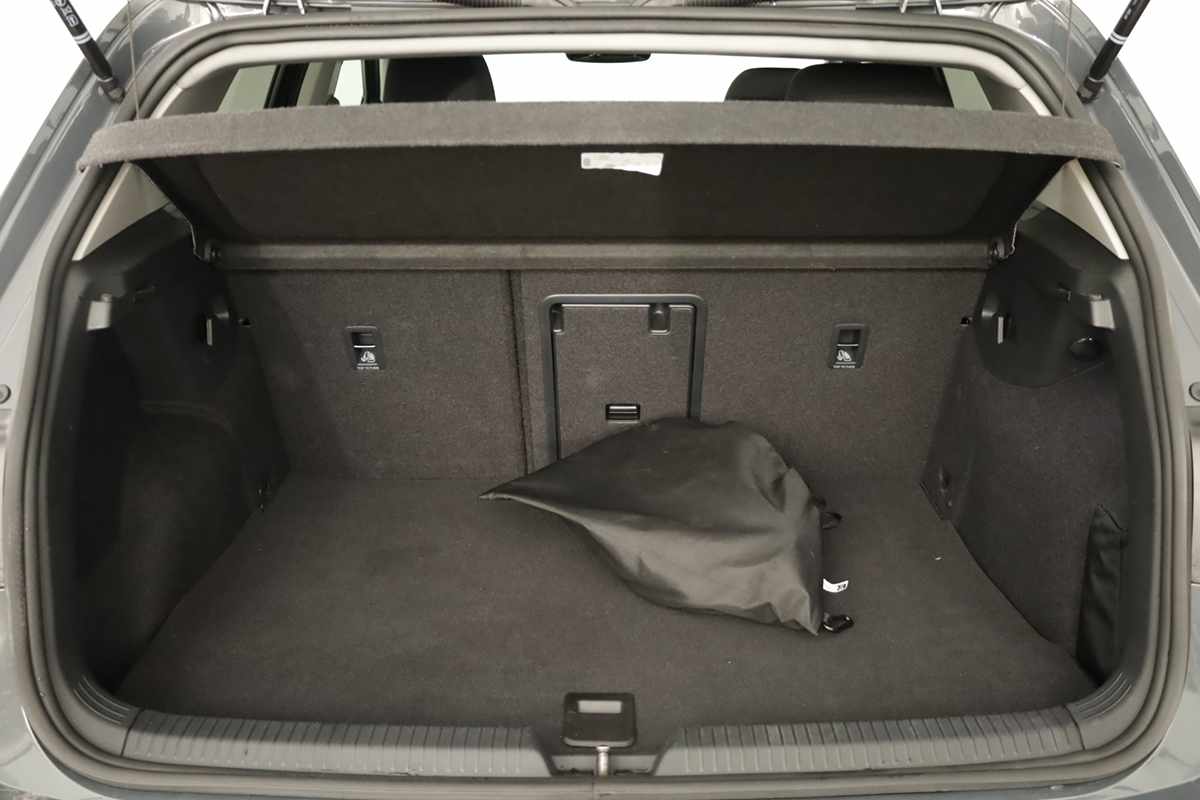 volkswagen-golf-2026-hibrido-a-gasolina-1498cc
