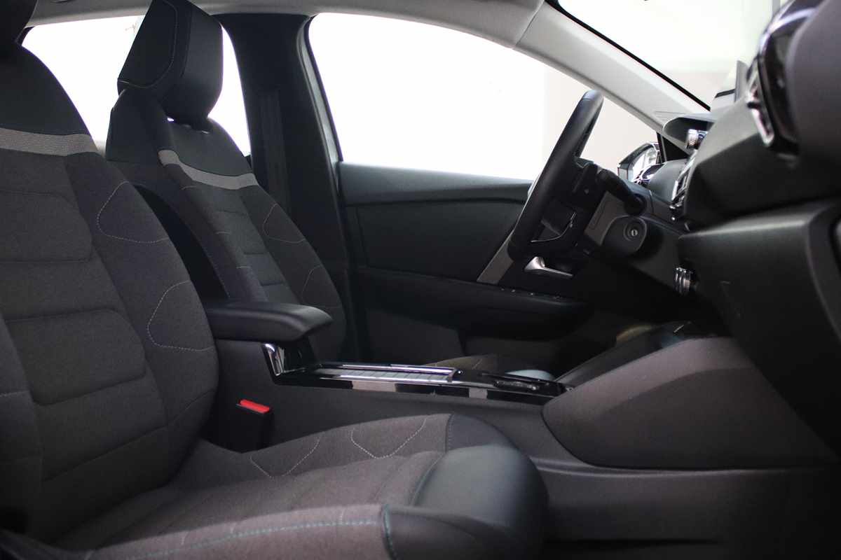 citroen-c4-2024-gasolina-1199cc