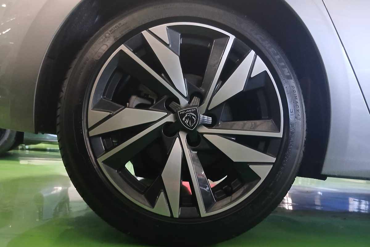 peugeot-308-2024-gasolina-1199cc