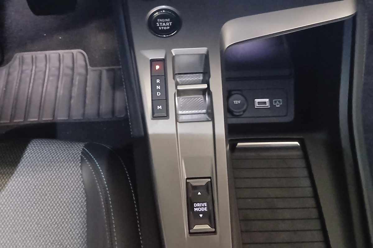 peugeot-308-2024-gasolina-1199cc