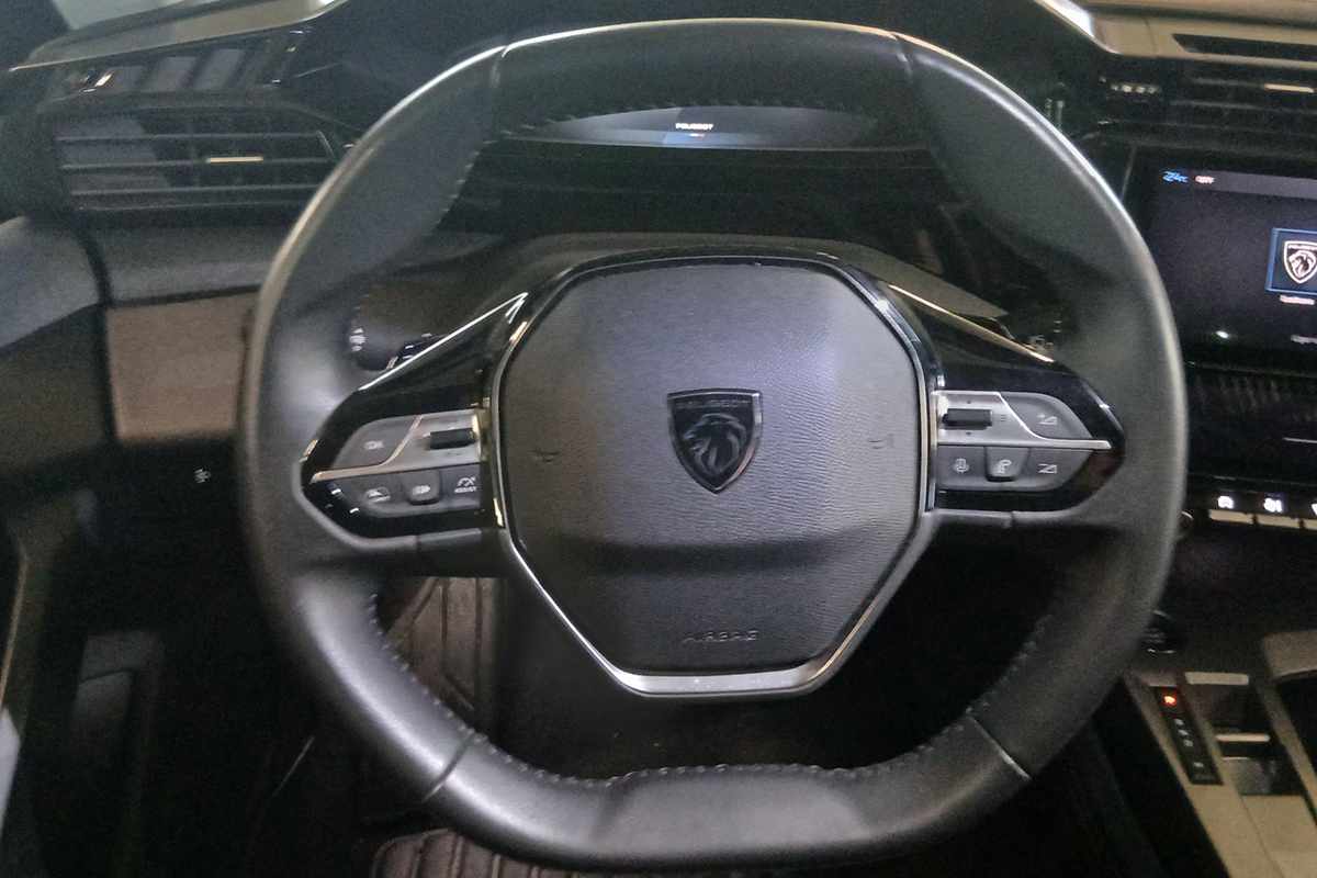 peugeot-308-2024-gasolina-1199cc