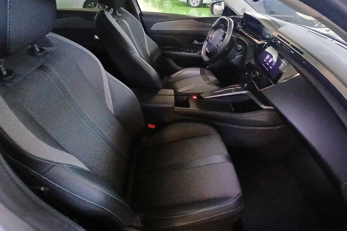 peugeot-308-2024-gasolina-1199cc