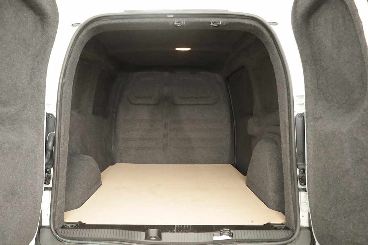 renault-kangoo-2024-diesel-1461cc
