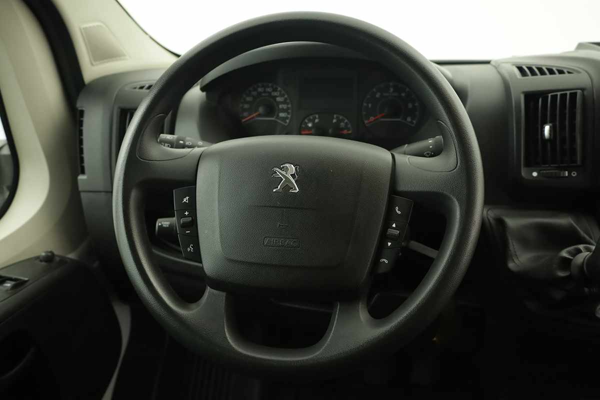 peugeot-boxer-2024-diesel-2184cc