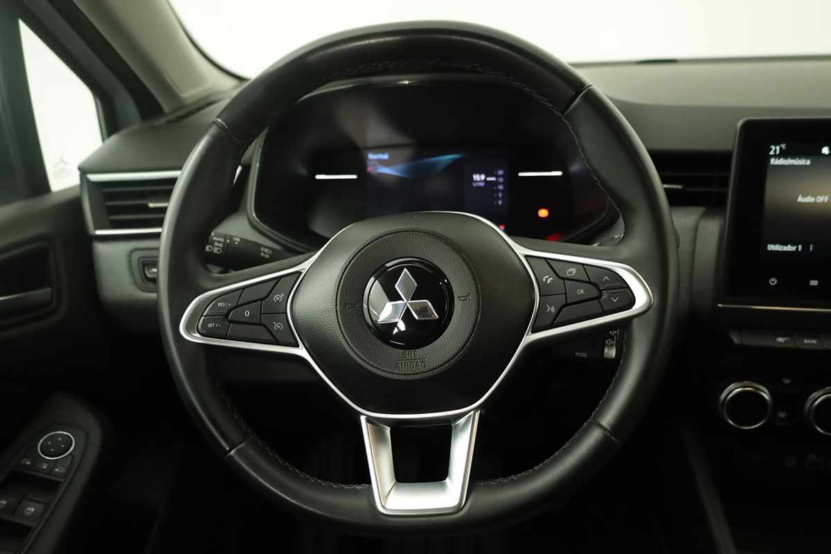 mitsubishi-colt-2024-gasolina-999cc
