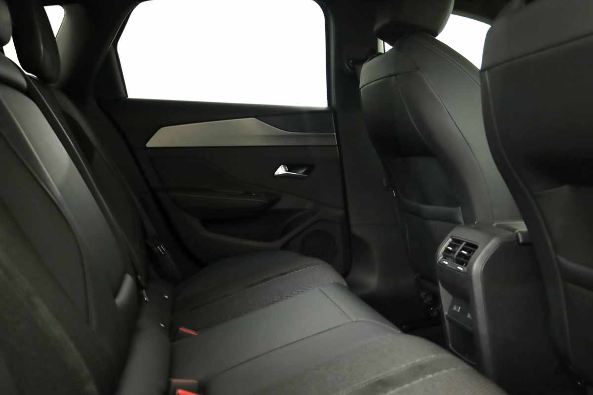 peugeot-308-sw-2024-gasolina-1199cc