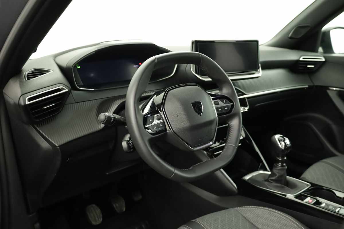 peugeot-2008-2024-gasolina-1199cc