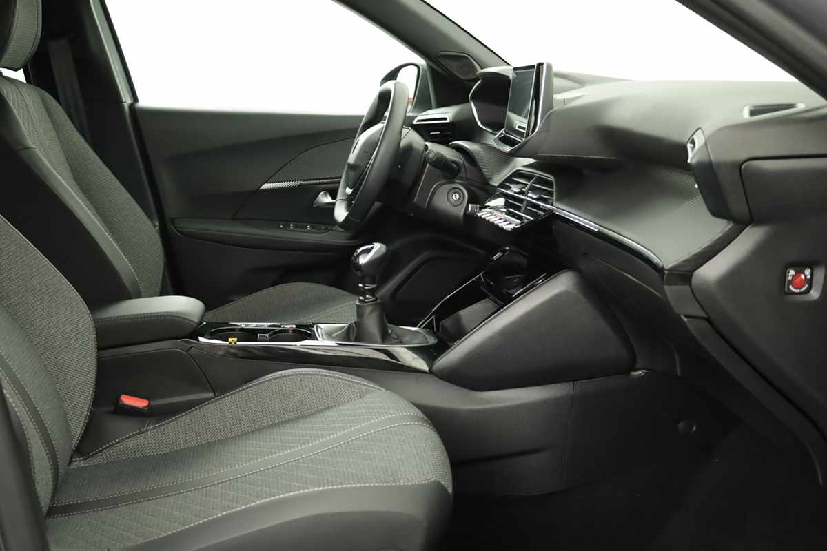 peugeot-2008-2024-gasolina-1199cc
