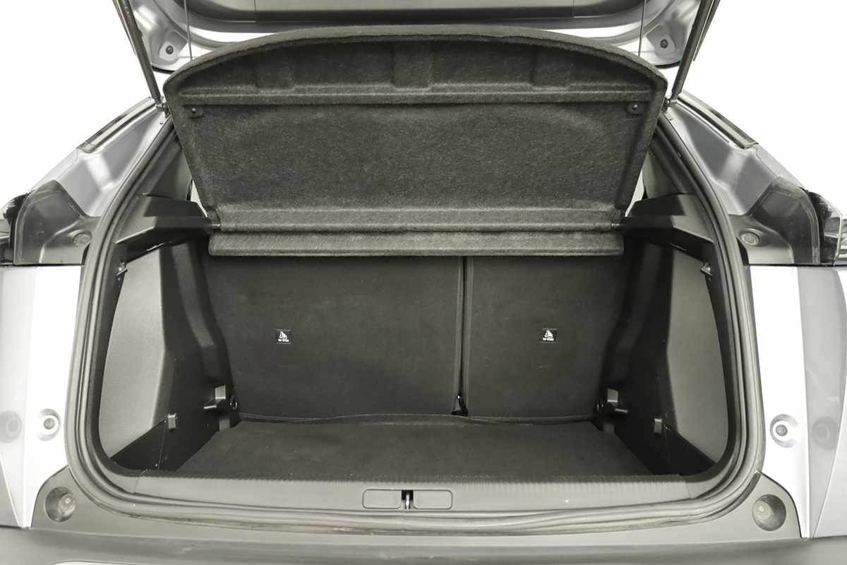 peugeot-2008-2024-gasolina-1199cc