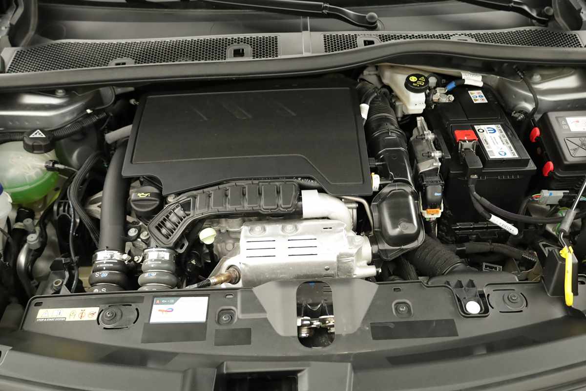 peugeot-2008-2024-gasolina-1199cc