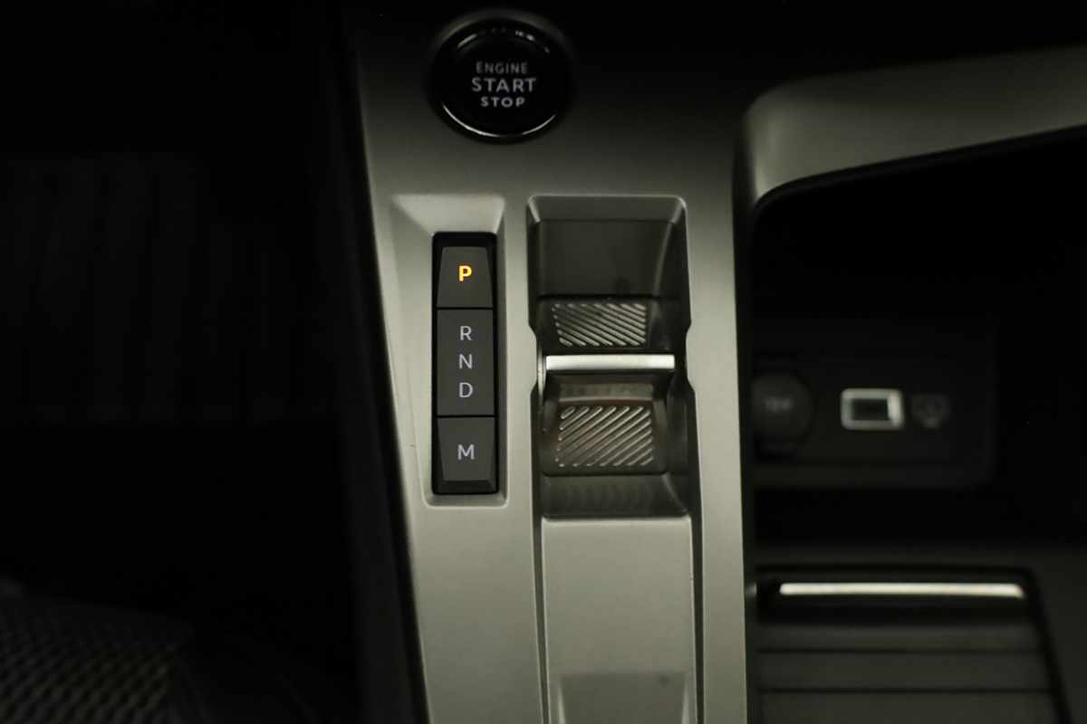 peugeot-308-sw-2024-gasolina-1199cc