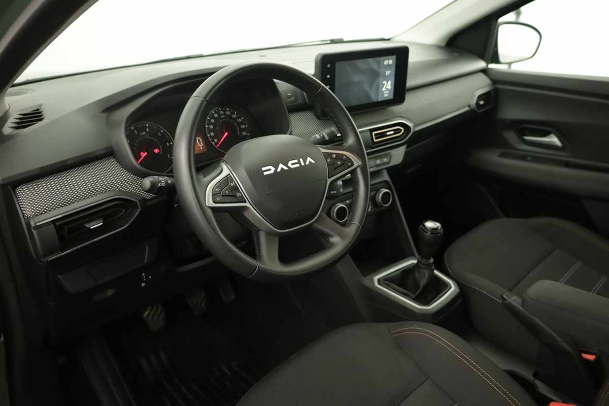 dacia-sandero-2024-gasolina-999cc