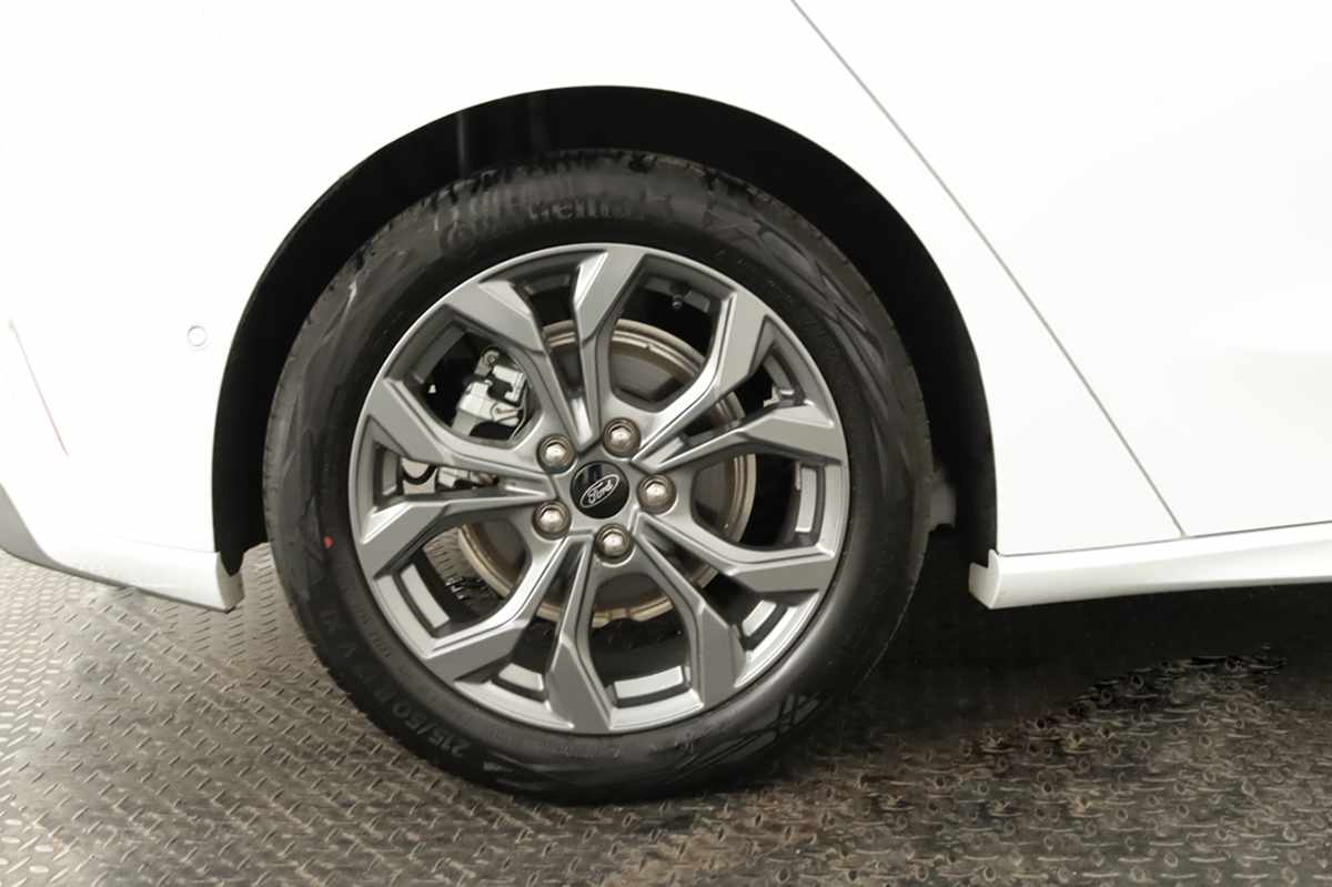 ford-focus-2025-gasolina-998cc