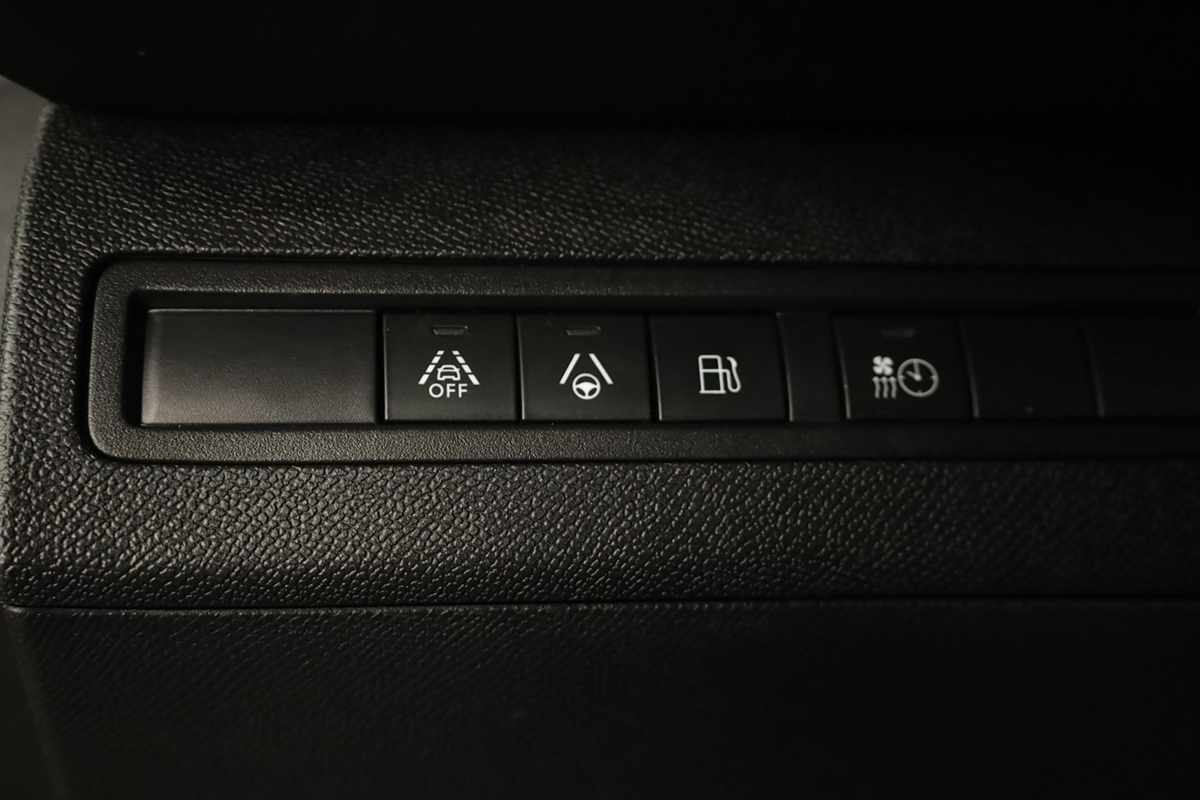 peugeot-3008-2021-hibrido-a-gasolina-1598cc