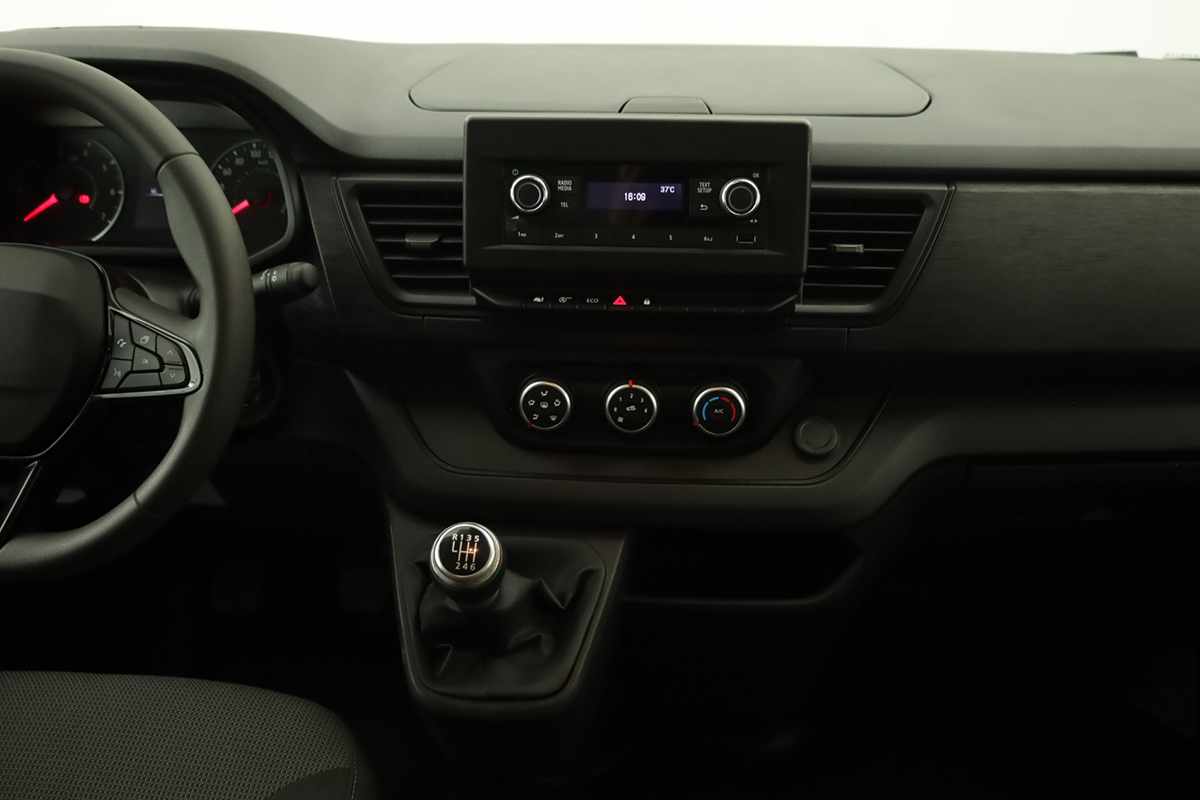 renault-trafic-2024-diesel-1997cc