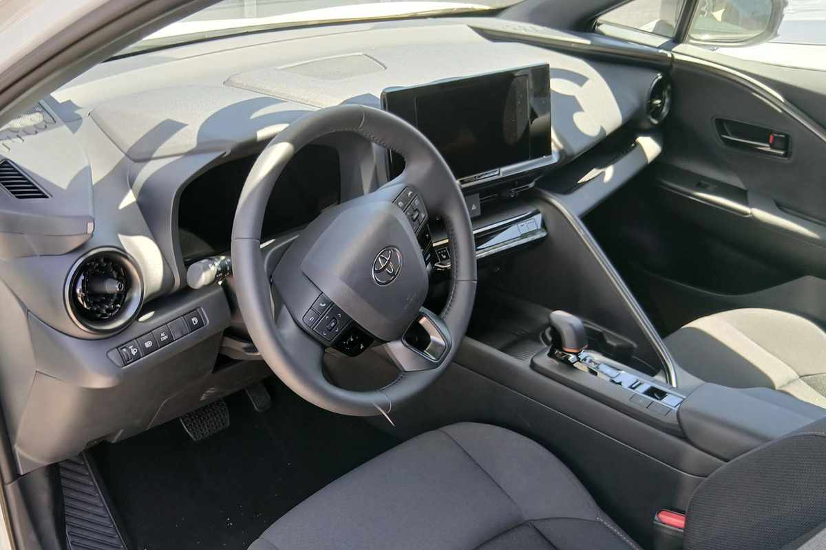 toyota-c-hr-2025-hibrido-a-gasolina-1998cc