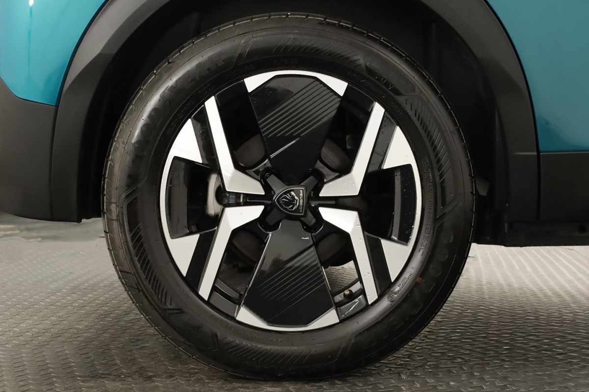 peugeot-e-2008-2025-eletrico-0cc
