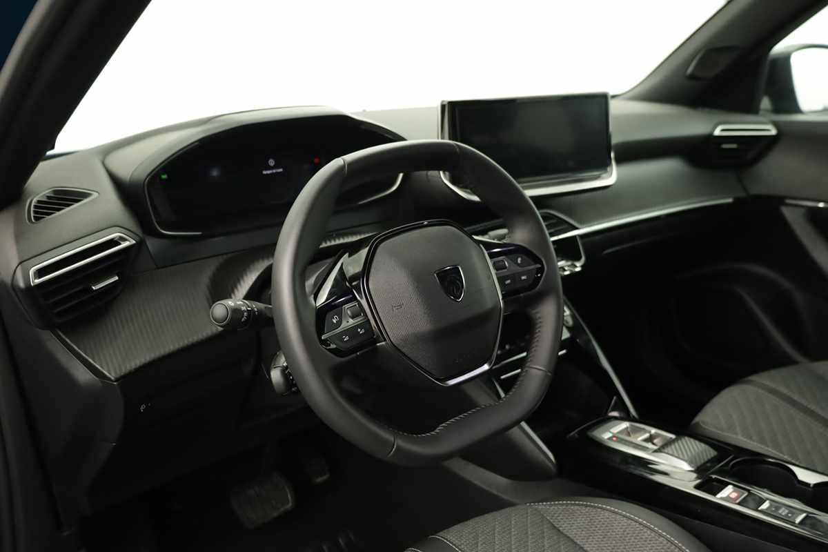 peugeot-e-2008-2025-eletrico-0cc