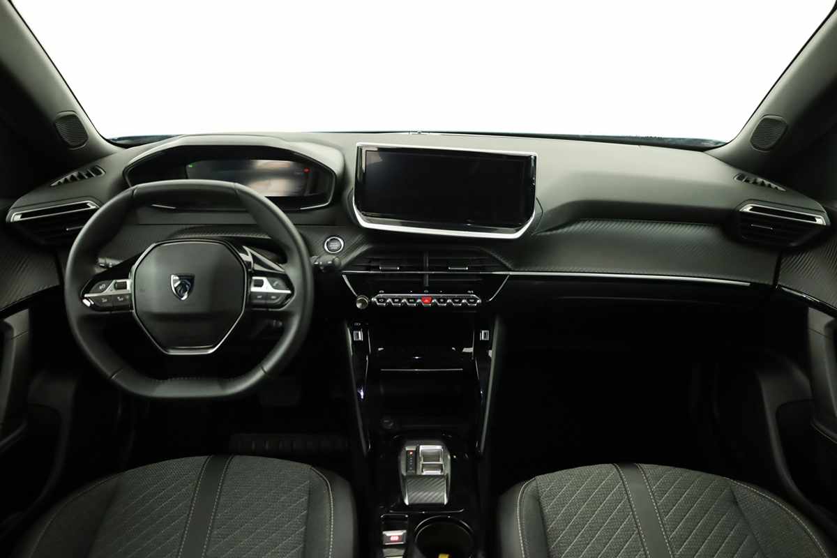 peugeot-e-2008-2025-eletrico-0cc