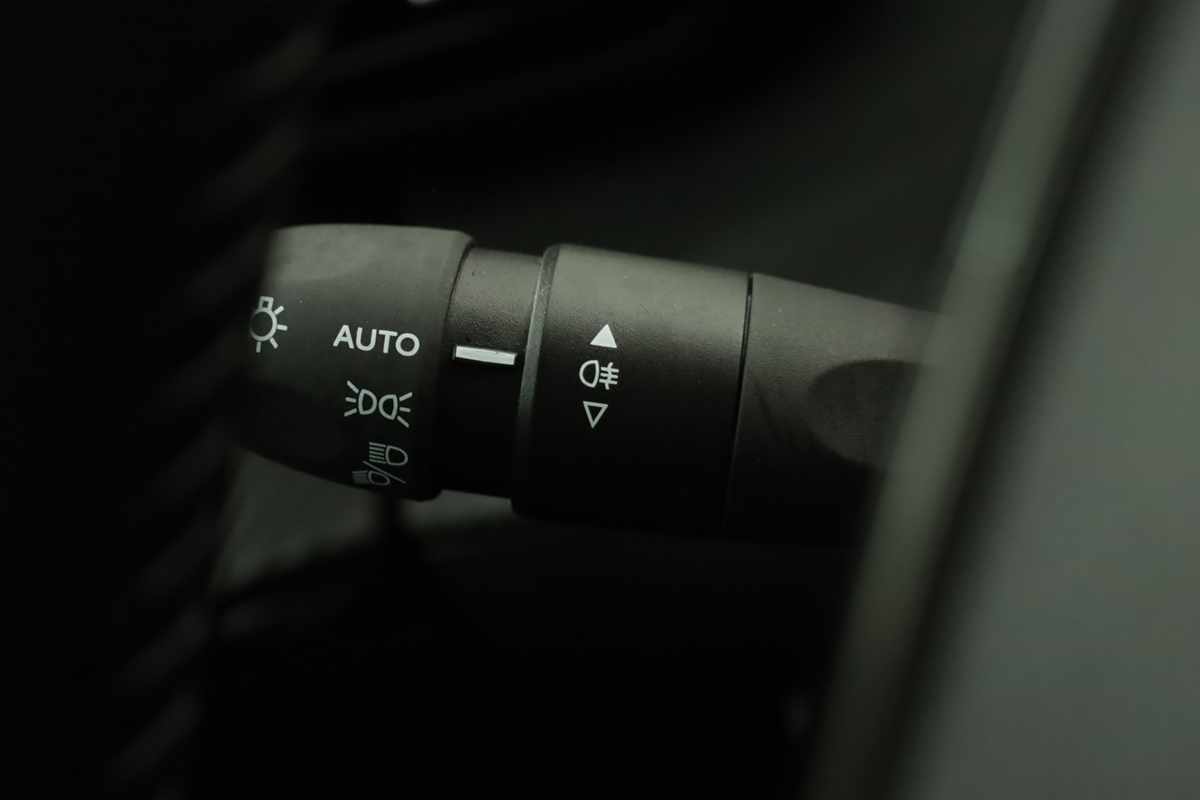 peugeot-e-2008-2025-eletrico-0cc
