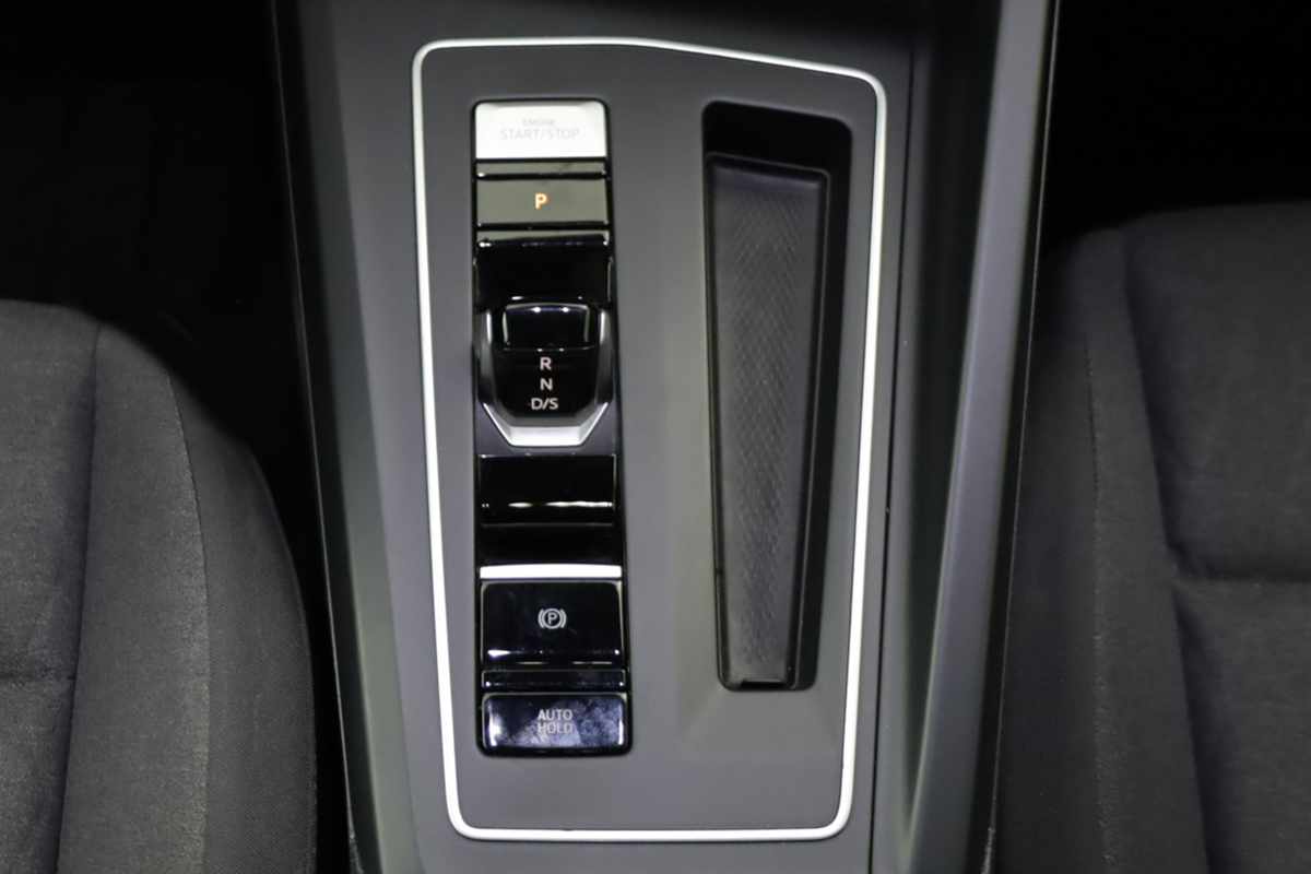 volkswagen-golf-2025-hibrido-a-gasolina-1498cc