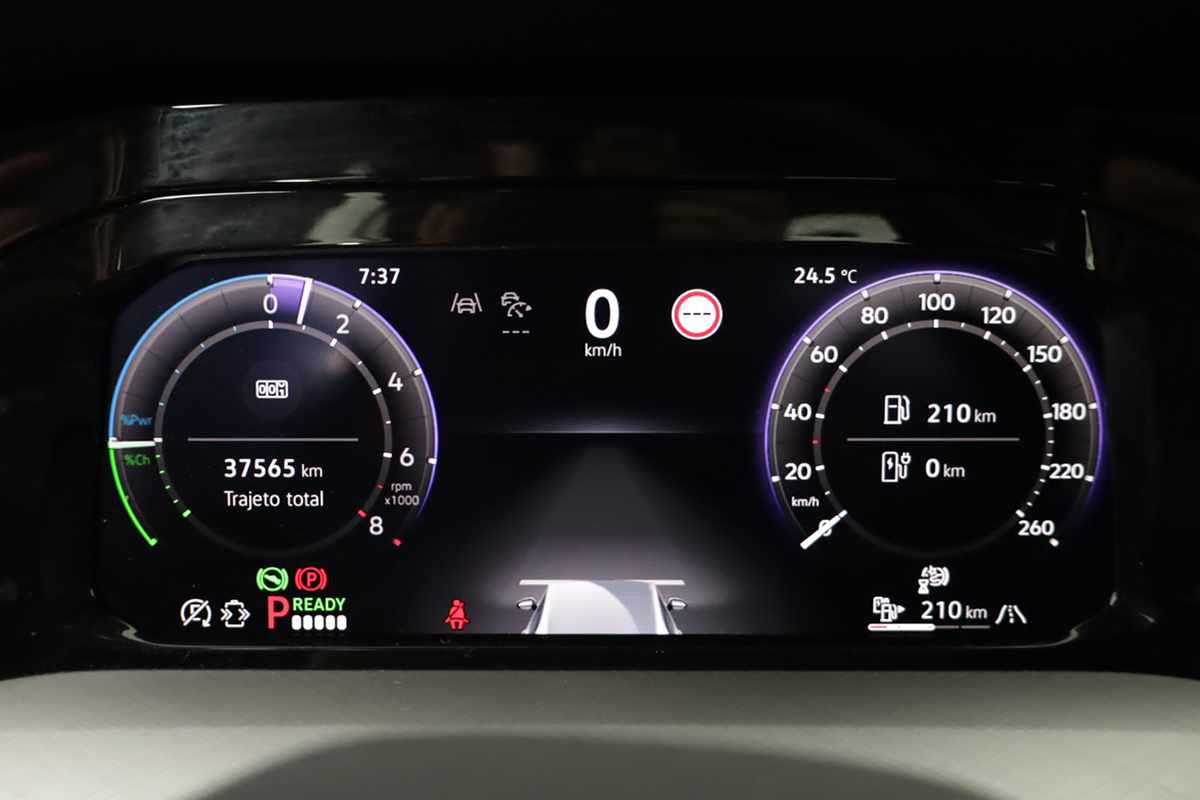 volkswagen-golf-2025-hibrido-a-gasolina-1498cc