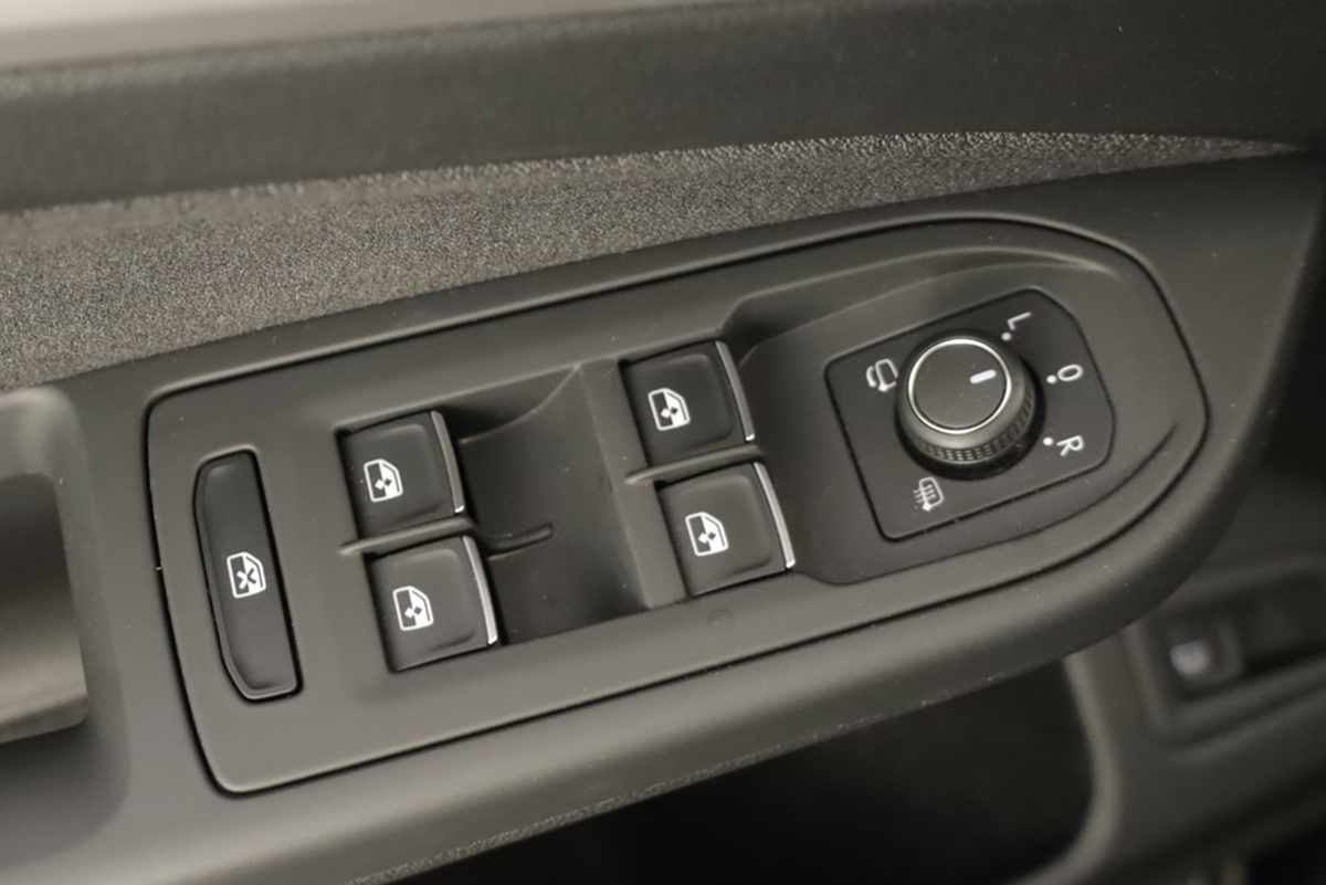 volkswagen-golf-2025-hibrido-a-gasolina-1498cc
