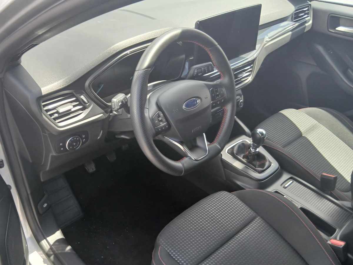 ford-focus-2025-gasolina-998cc