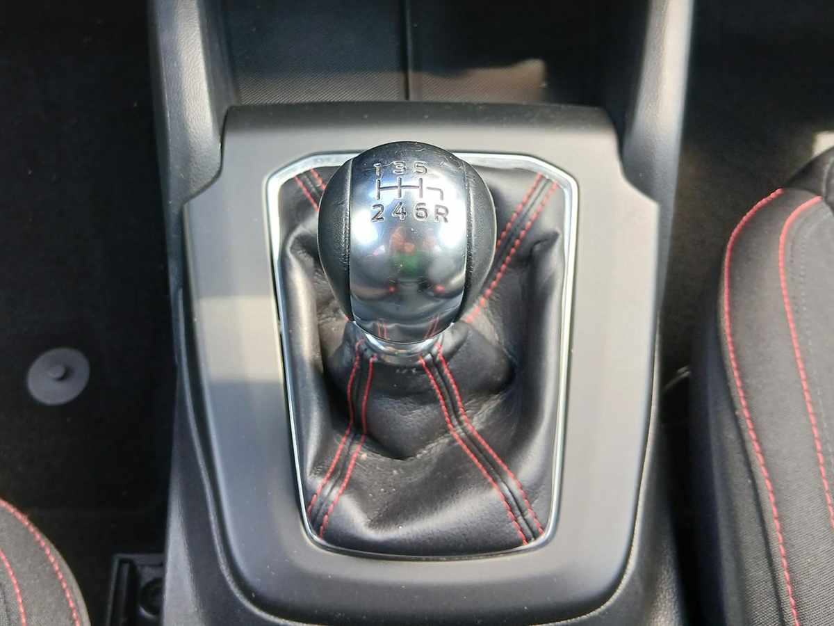 ford-focus-2025-gasolina-998cc