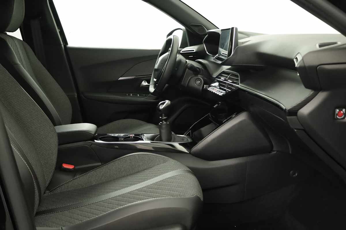 peugeot-2008-2025-gasolina-1199cc