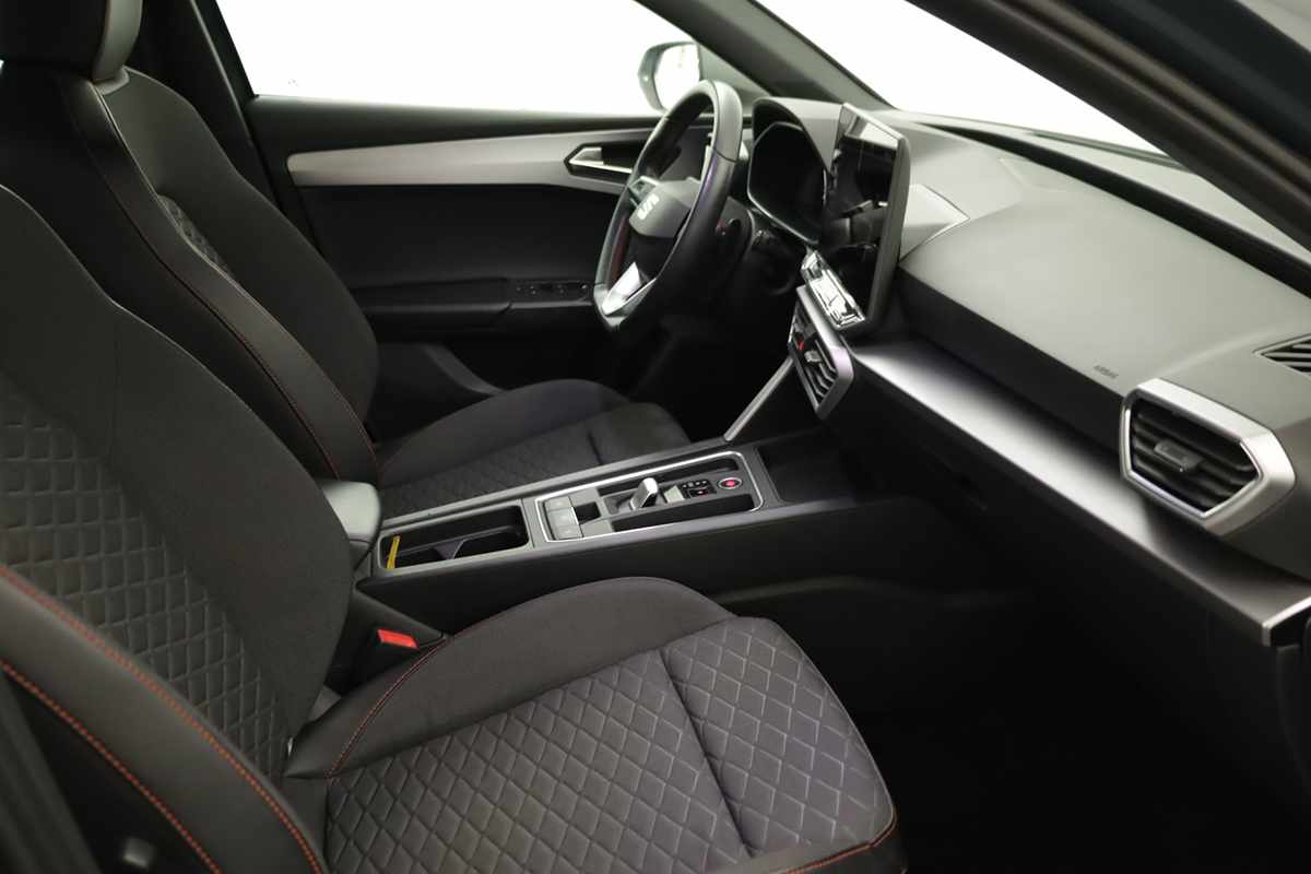 seat-leon-st-2025-hibrido-a-gasolina-1498cc