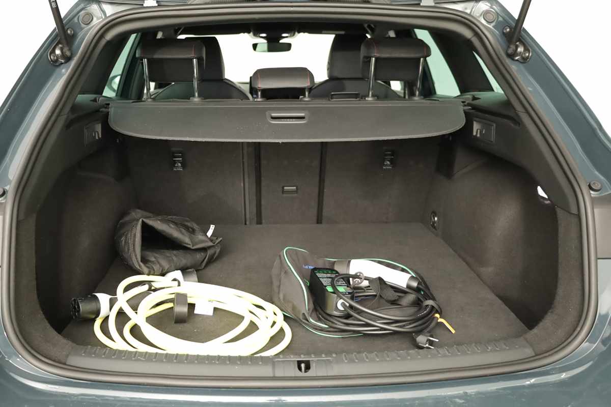 seat-leon-st-2025-hibrido-a-gasolina-1498cc