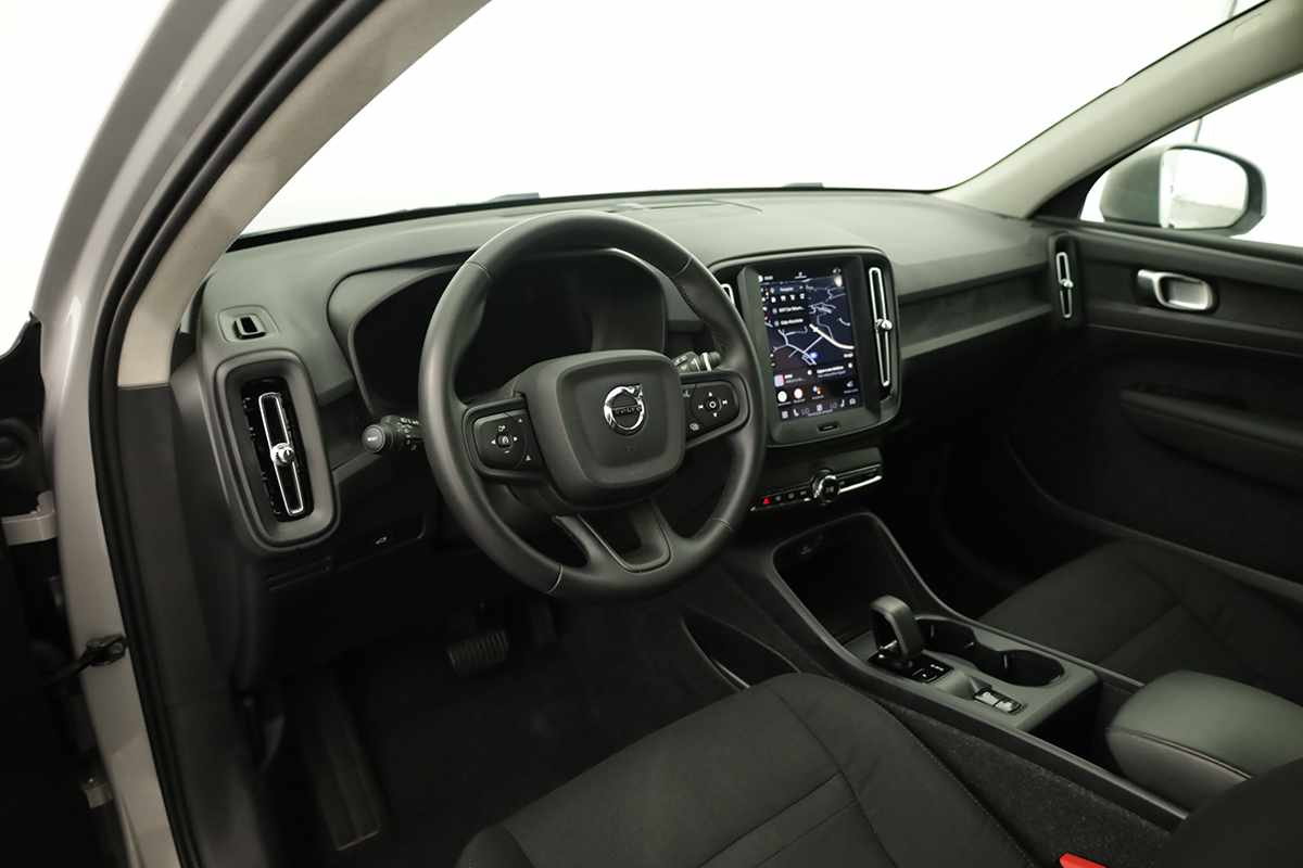 volvo-xc40-2025-gasolina-1969cc