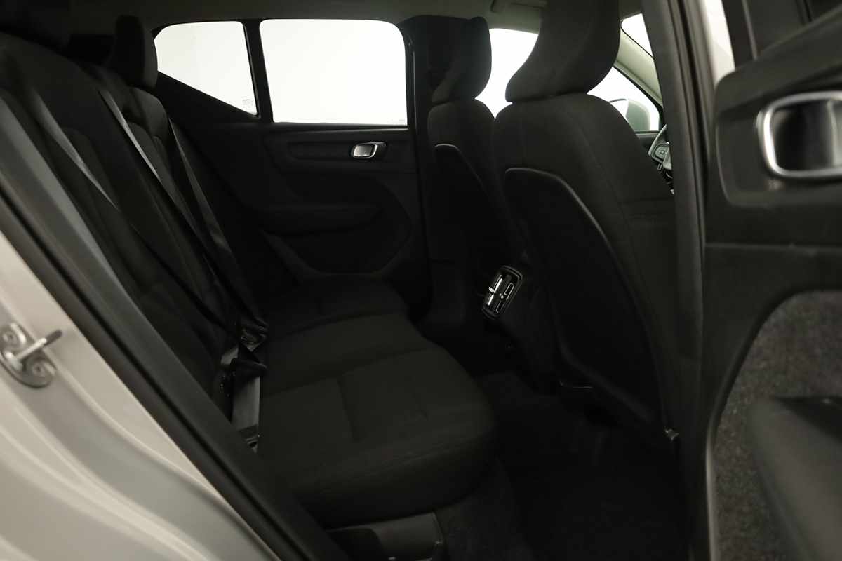 volvo-xc40-2025-gasolina-1969cc