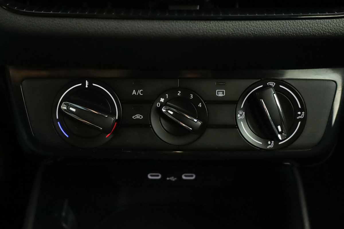 skoda-fabia-2025-gasolina-999cc