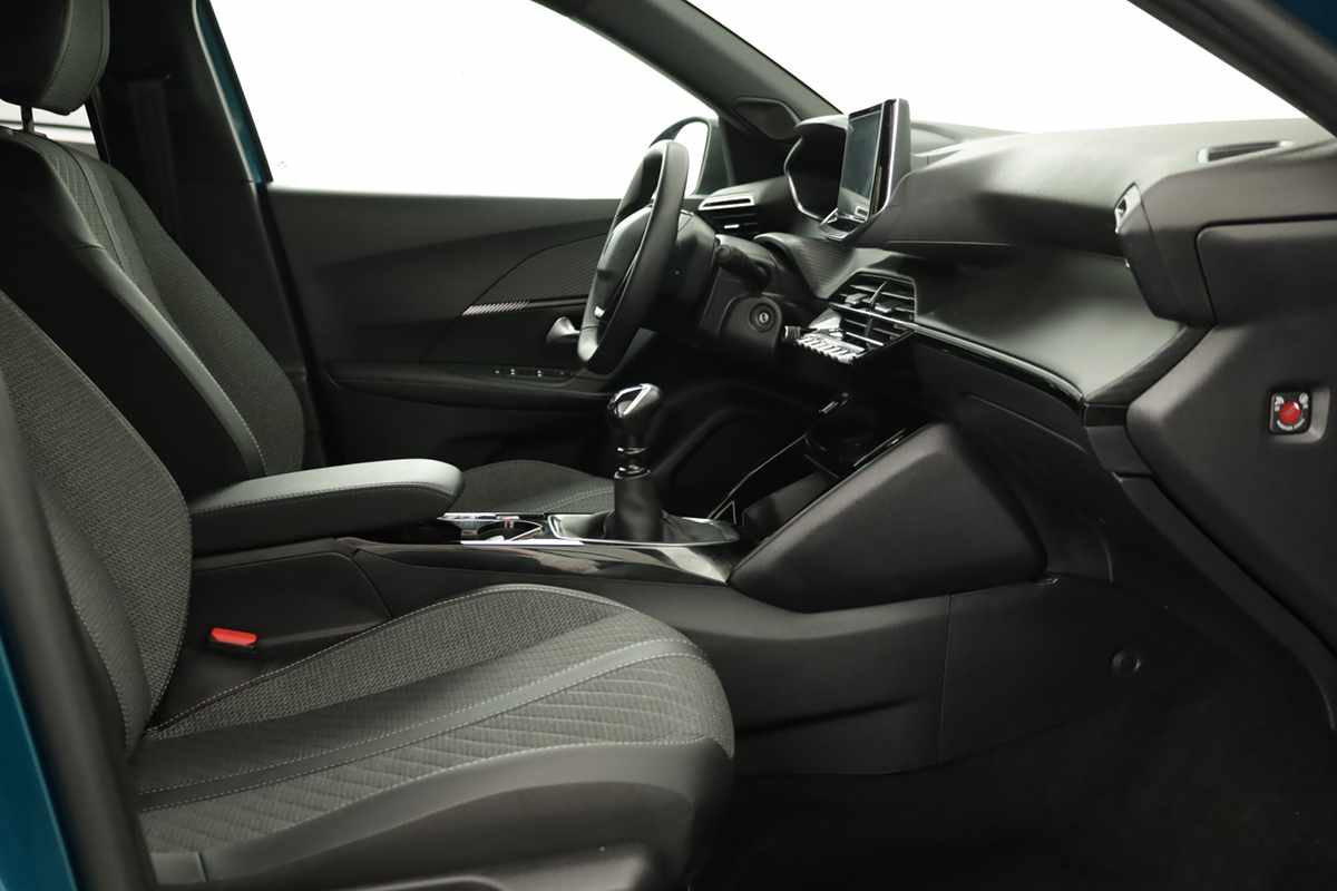peugeot-2008-2025-gasolina-1199cc